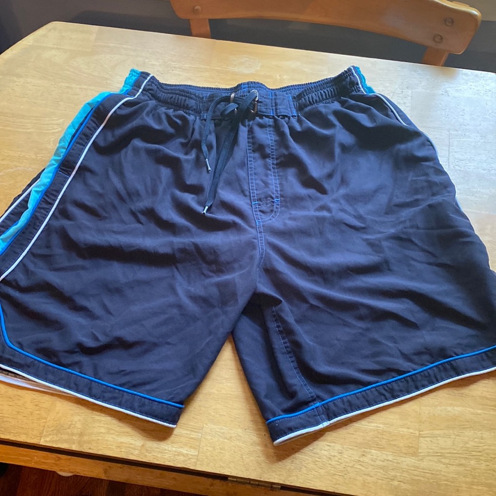 SPEEDO shorts size XL pre-owned condition